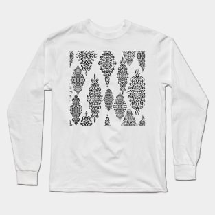 Black and White Repeating Pattern Long Sleeve T-Shirt